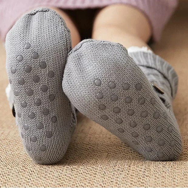 Snuggy Cable Knit Slipper Socks